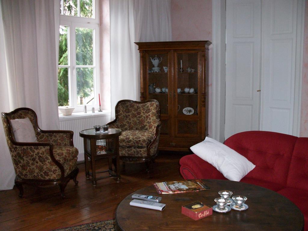 Gutshaus Zietlitz Hotel Dobbin-Linstow ภายนอก รูปภาพ