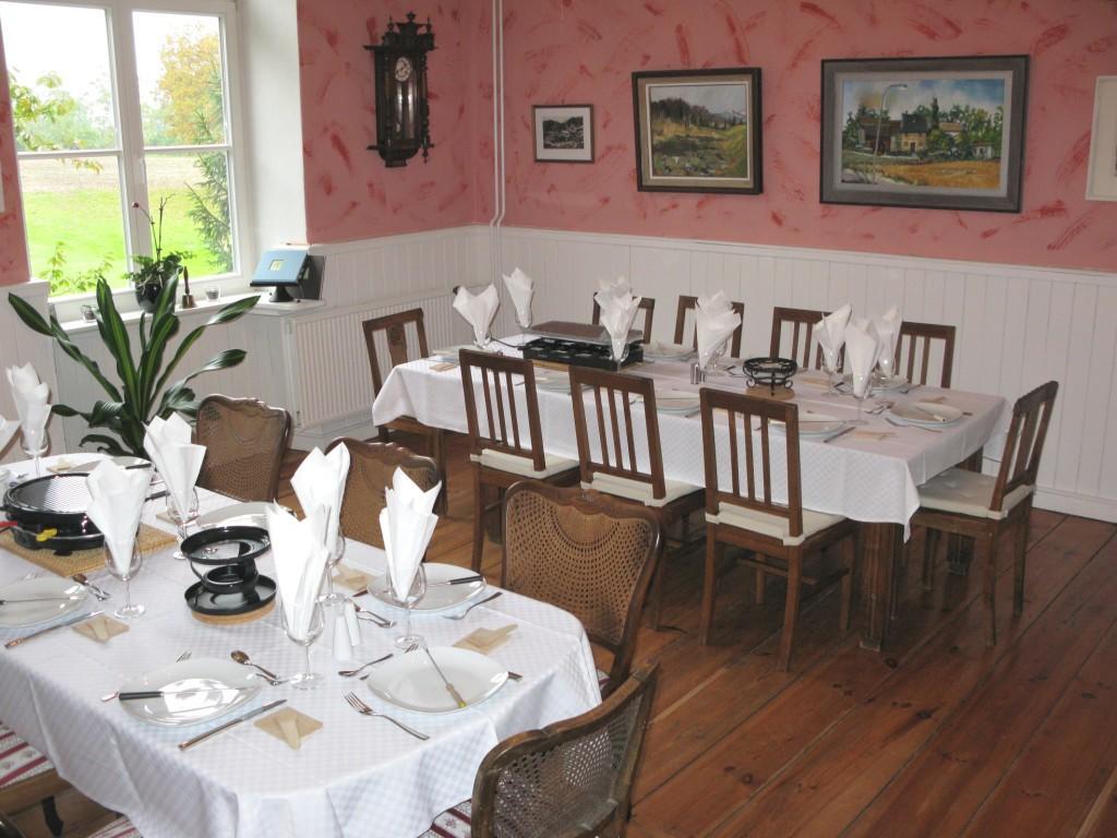 Gutshaus Zietlitz Hotel Dobbin-Linstow ภายนอก รูปภาพ